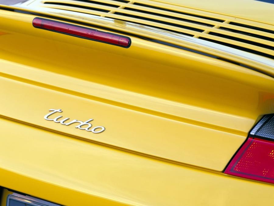  Porsche 911 Turbo 2004 года  (фото 6 из 11)